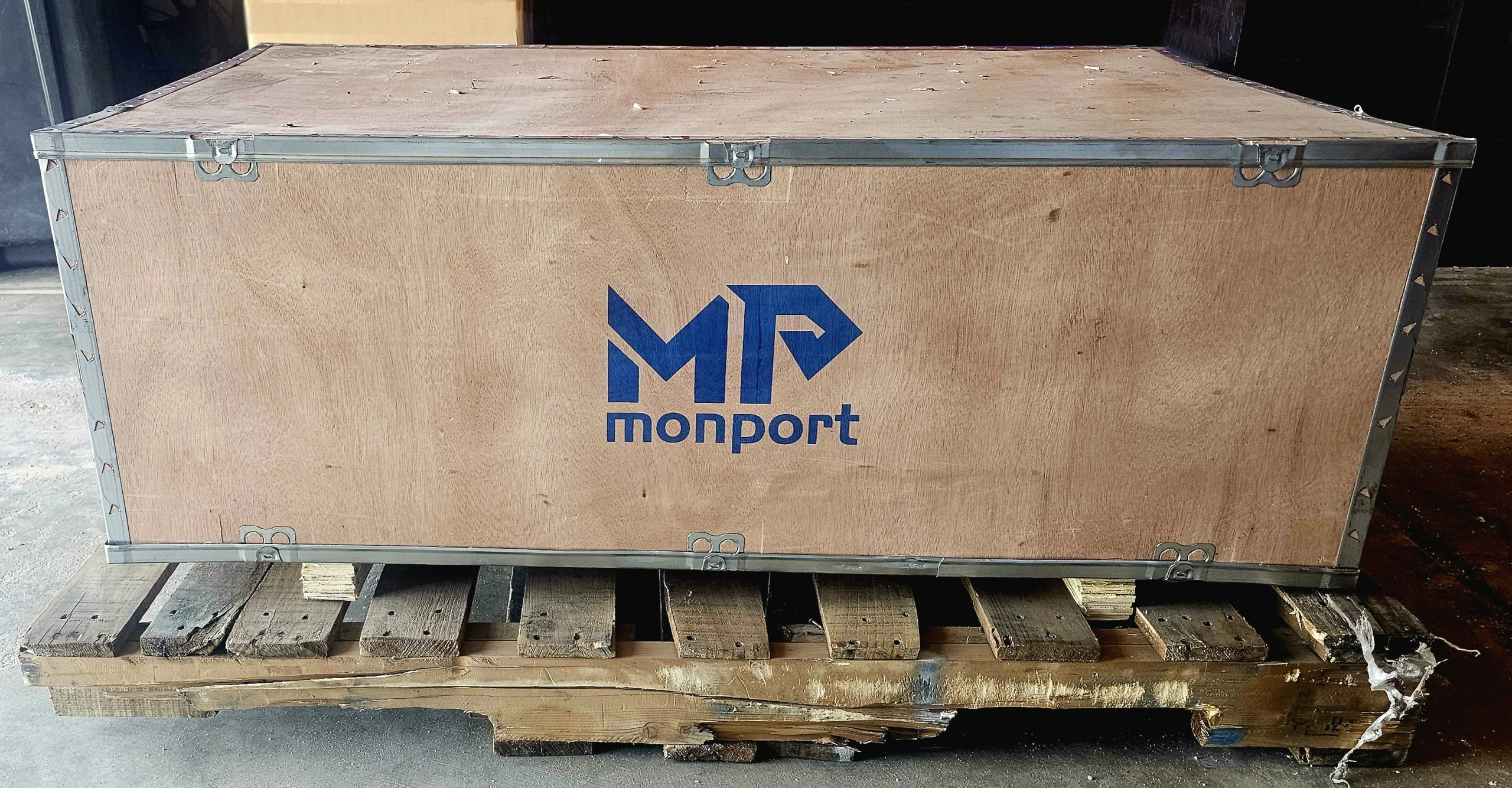 Laser Engraver - Monport Onyx
